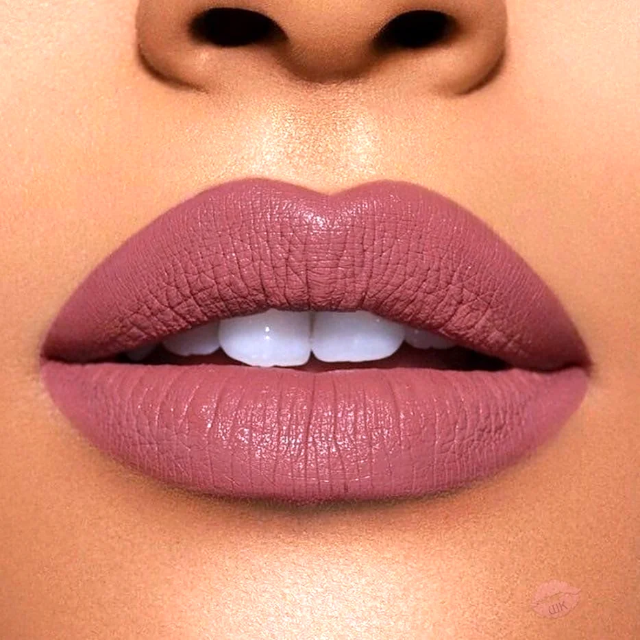 15 Smoky Taupe Maybelline