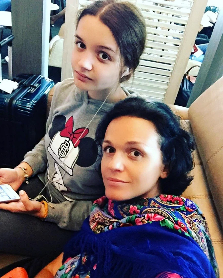 Александра Сланевская дочь