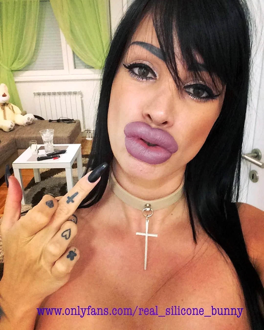 Ангелина Валентайн Бимбо