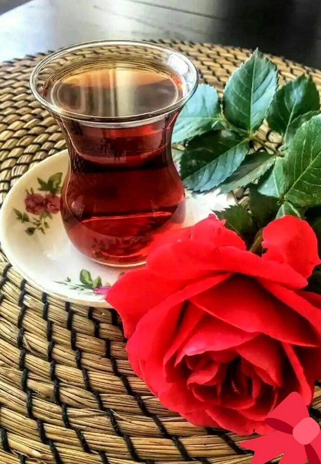 Чай с розой