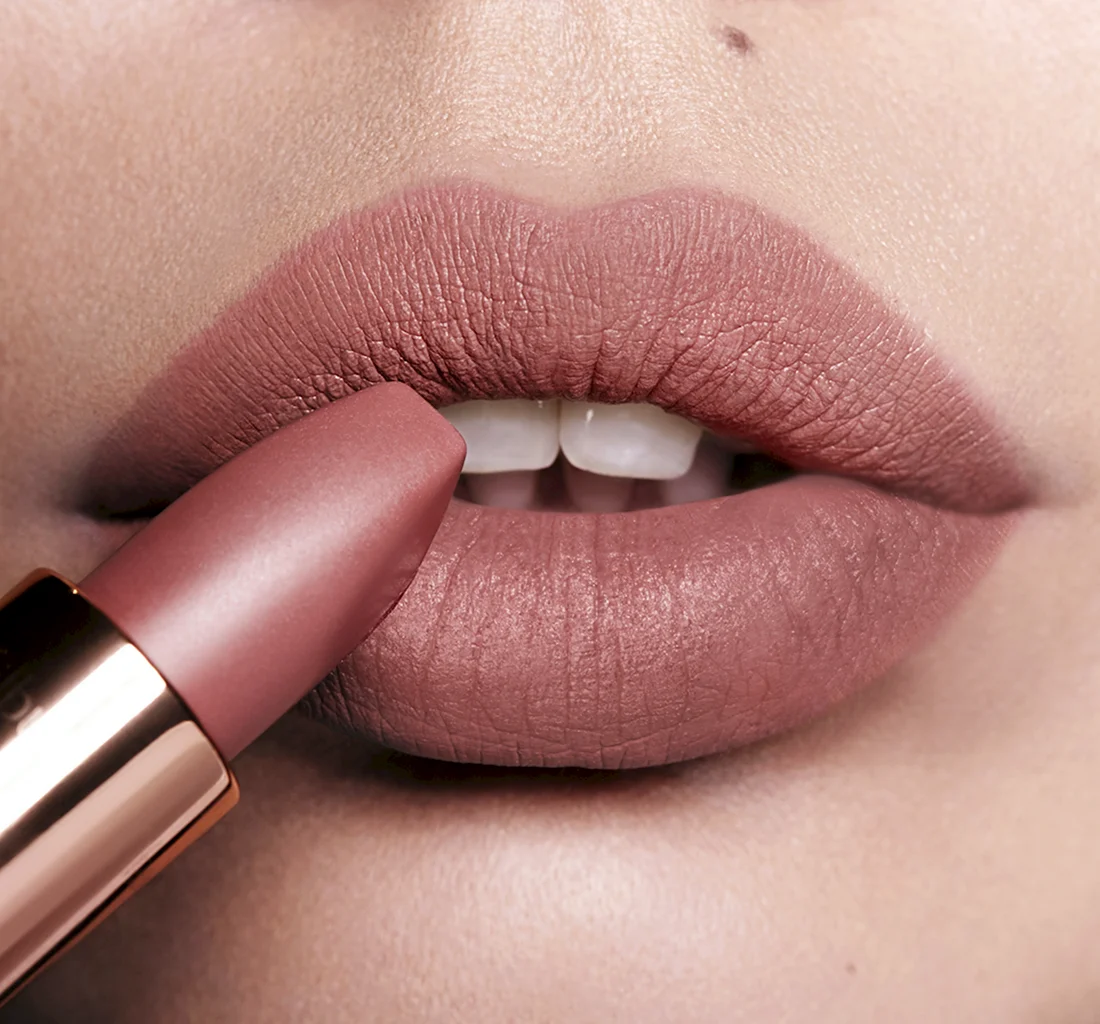 Charlotte Tilbury Pillow talk