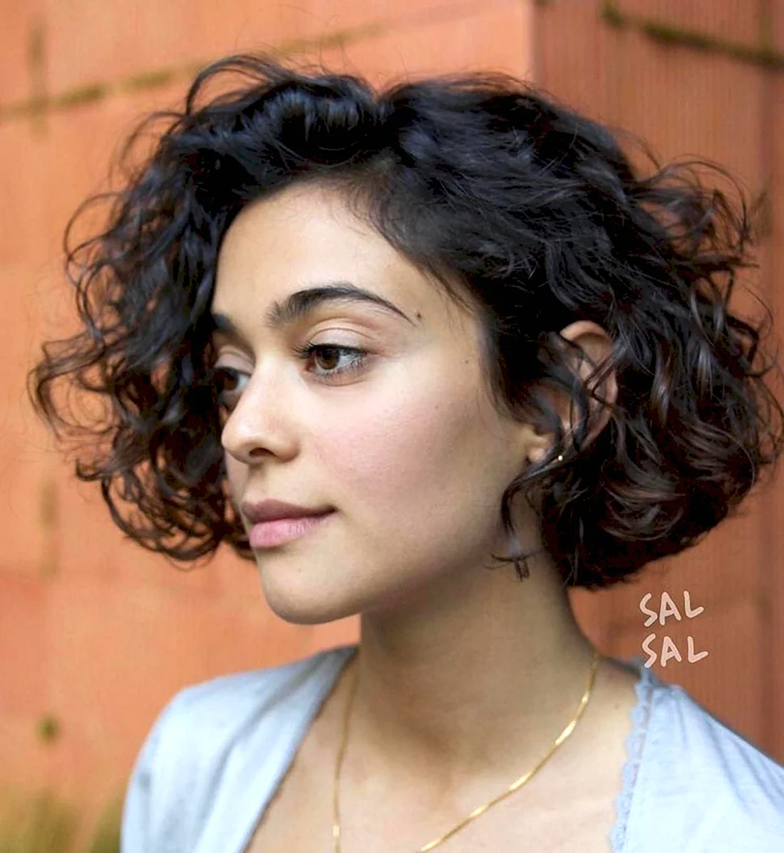 Curly Bob стрижка женская