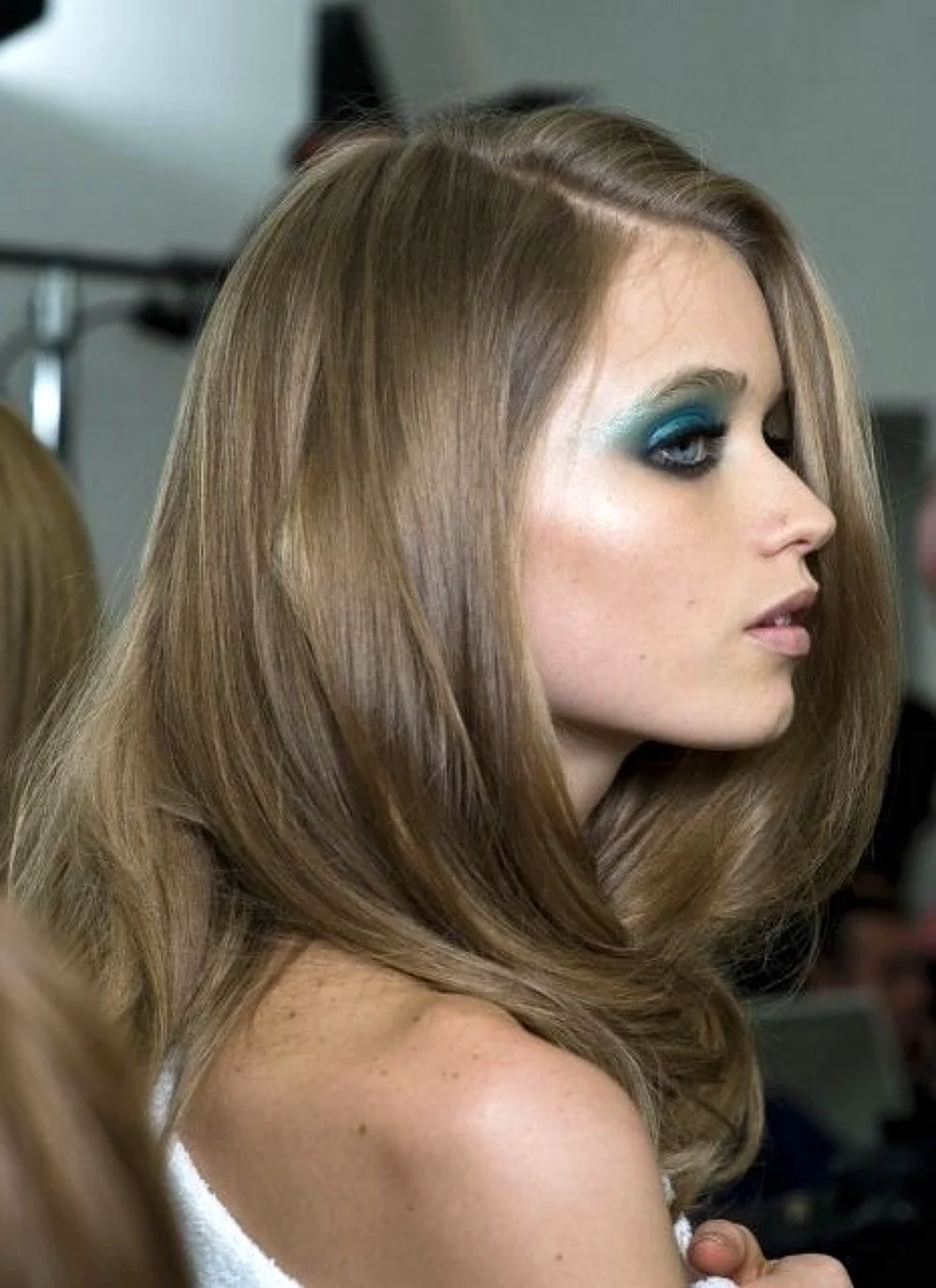Dark Ash blonde цвет волос