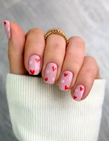 Дизайн ногтей розовые гуччи на короткие ногти