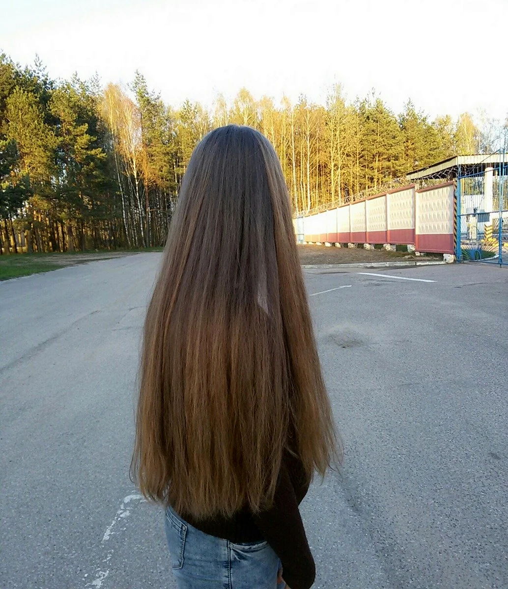 Длинные русые волосы