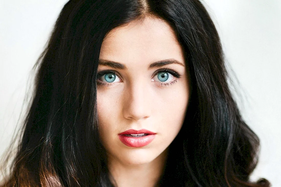 Emily Rudd
