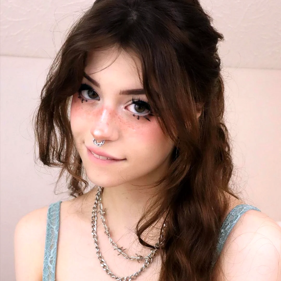 HANNAHOWO