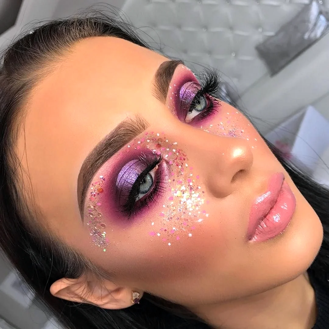 Hello Eye макияж