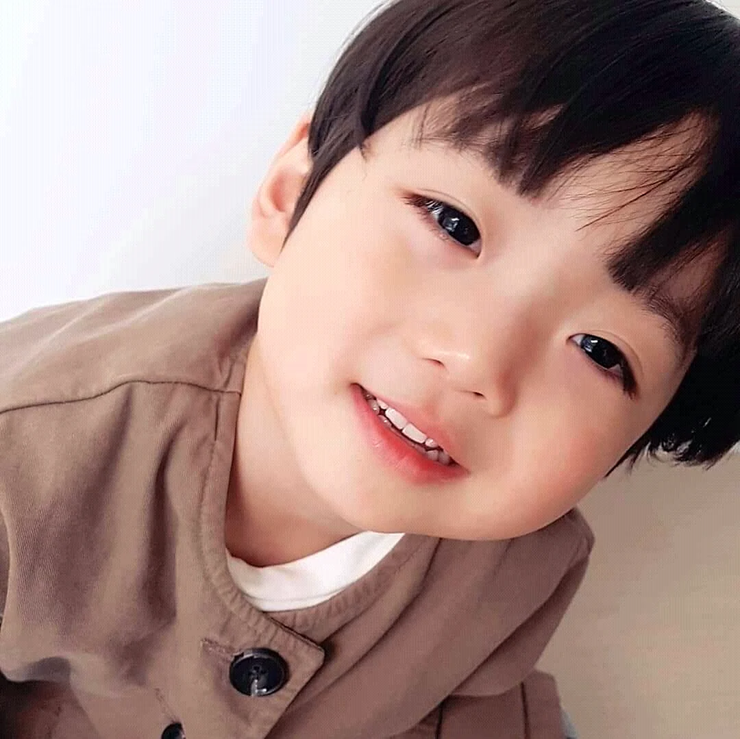 Hong Eun Woo