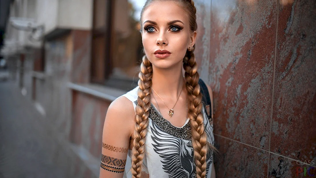 Karina Tikhonovskaya Карина Тихоновская