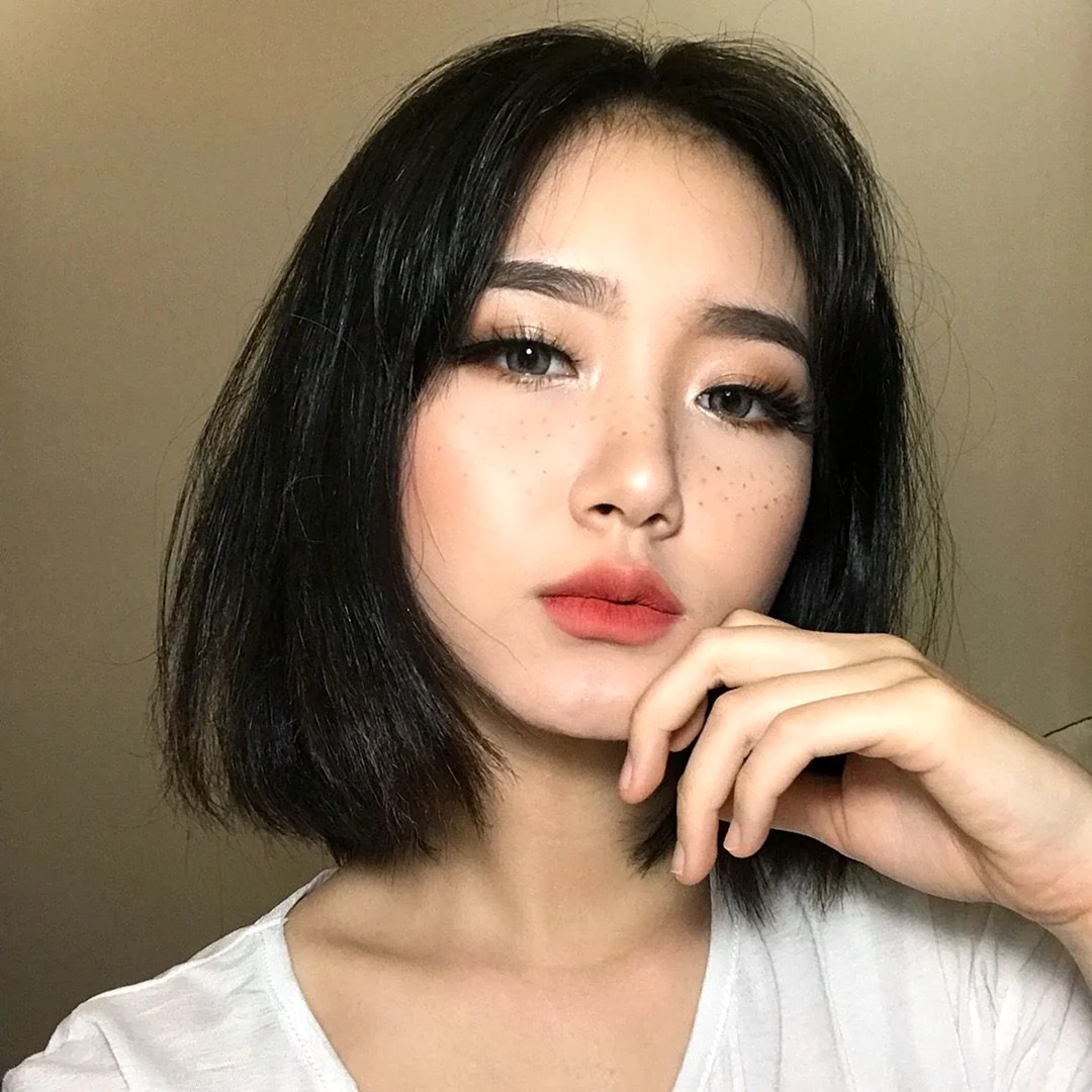 Ким Дабин кореянка макияж