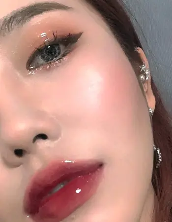 Корейский макияж с блестками