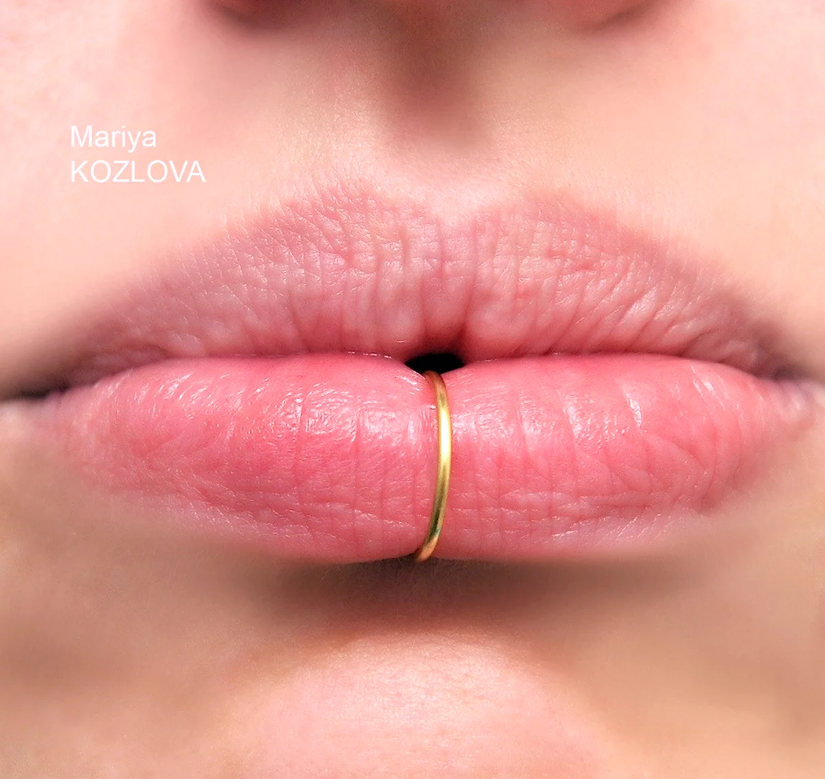Лабрет нижней губы кольцо
