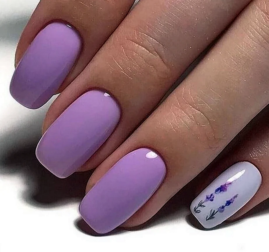 Лавандовый маникюр