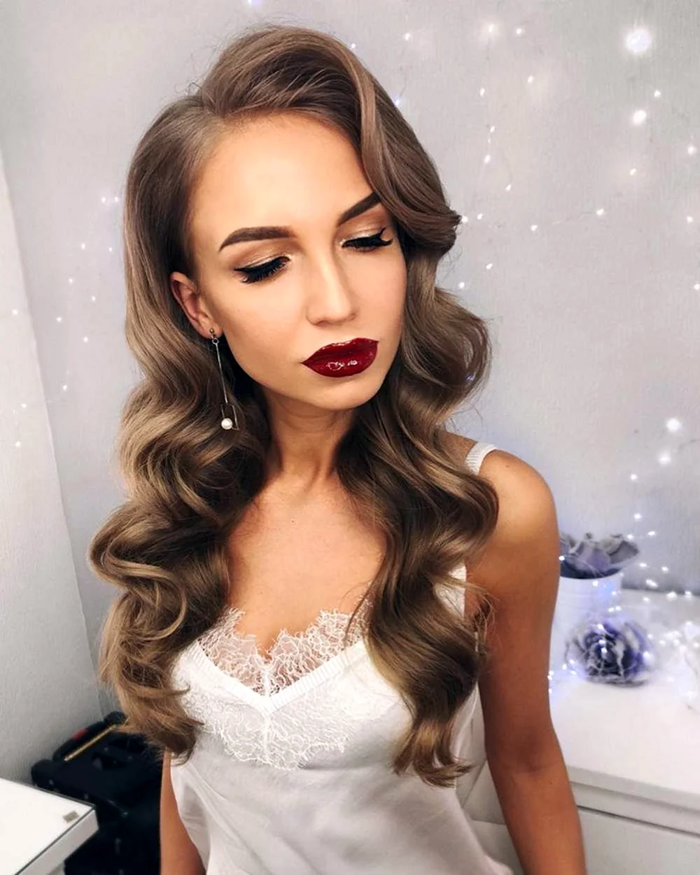 Локоны Анна Комарова голливудская волна