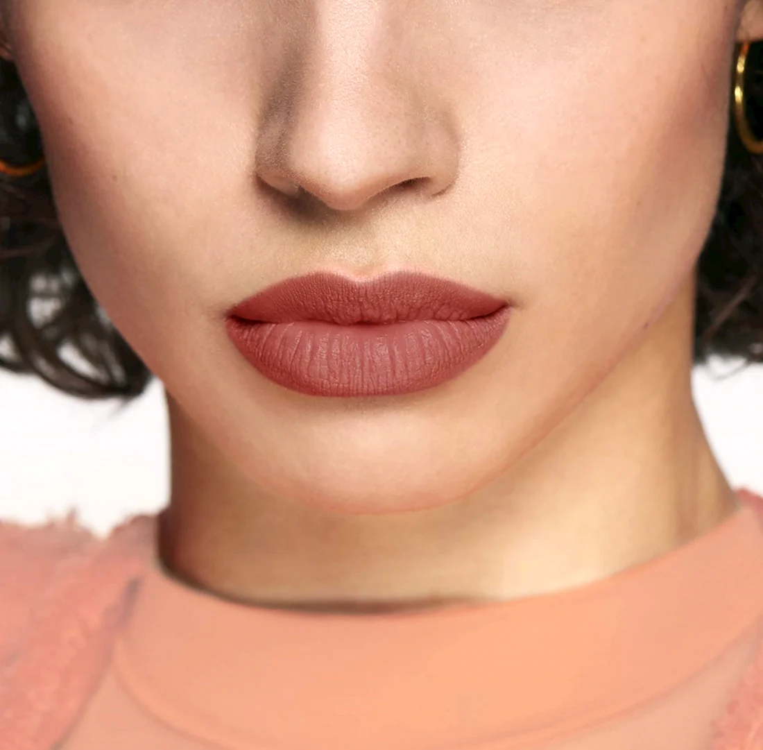 Лореаль помада Color Rich Matte