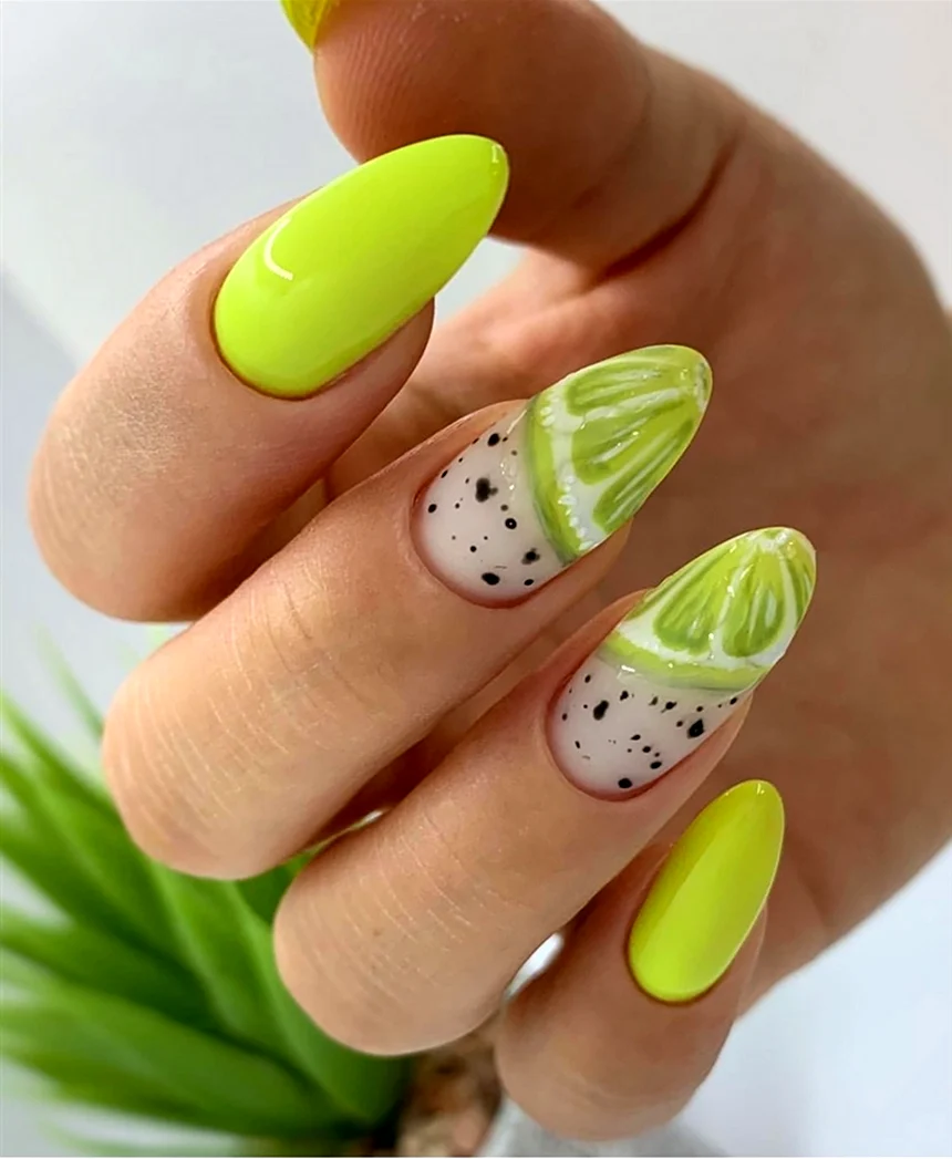 Маникюр с фруктами