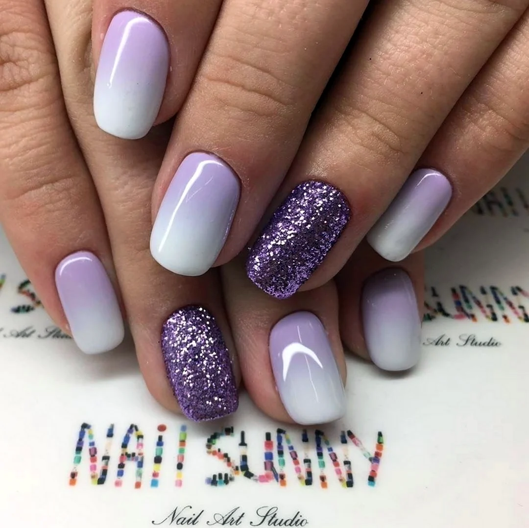 Маникюр светлый сиреневый омбре