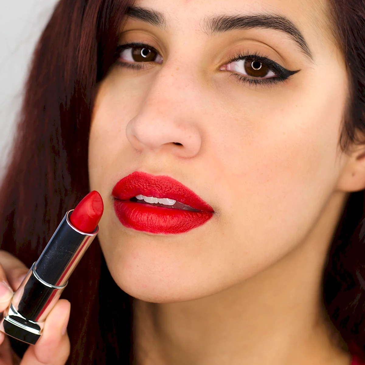 Maybelline Red for me 382
