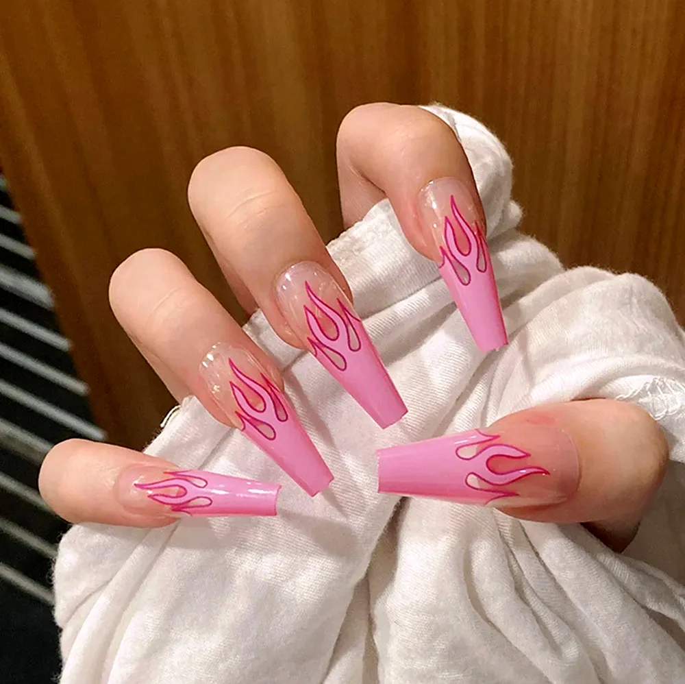 Накладные ногти с клеем