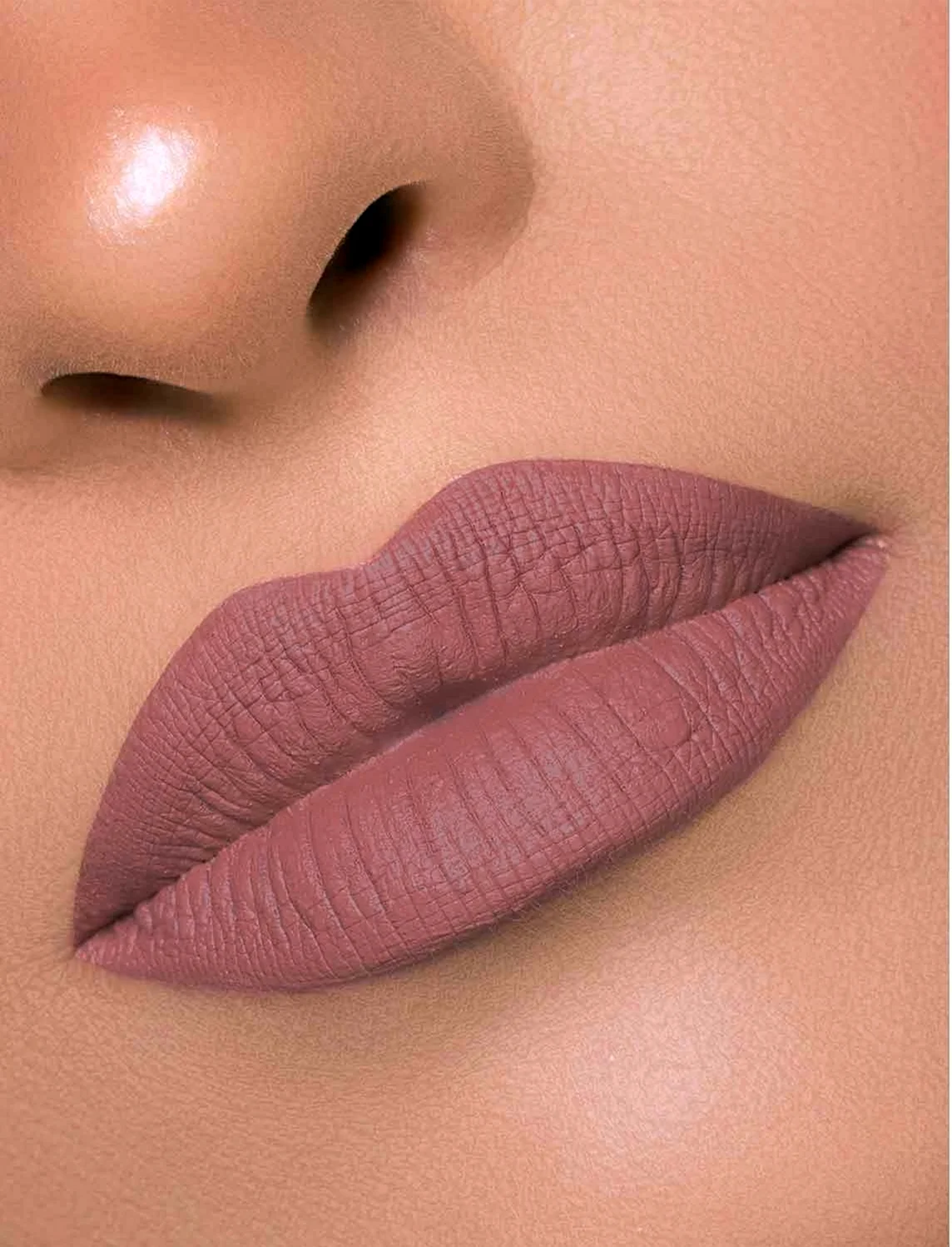 Оттенок Mauve помады