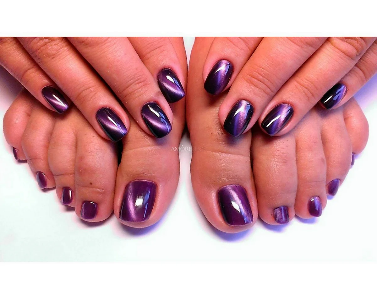 Педикюр кошачий глаз
