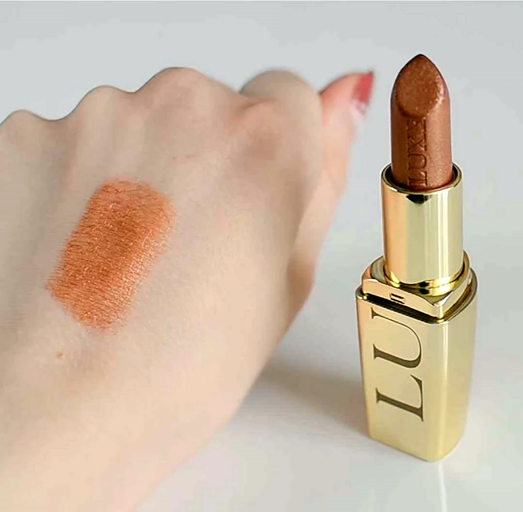 Помада Avon Luxe Couture Copper