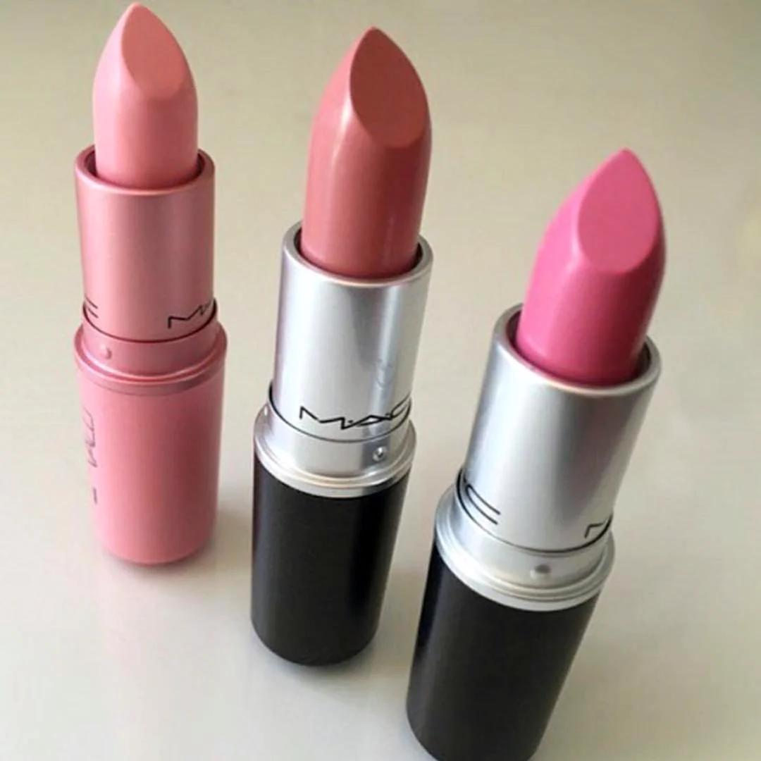 Помада Mac a25