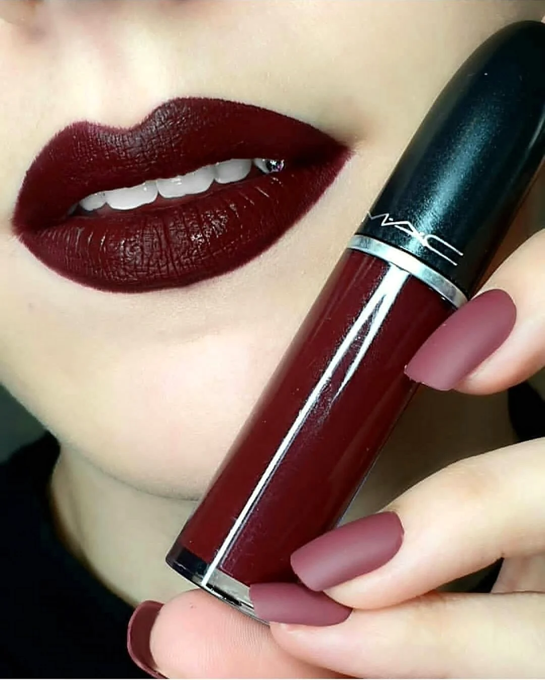 Помада Мак Lip Gloss