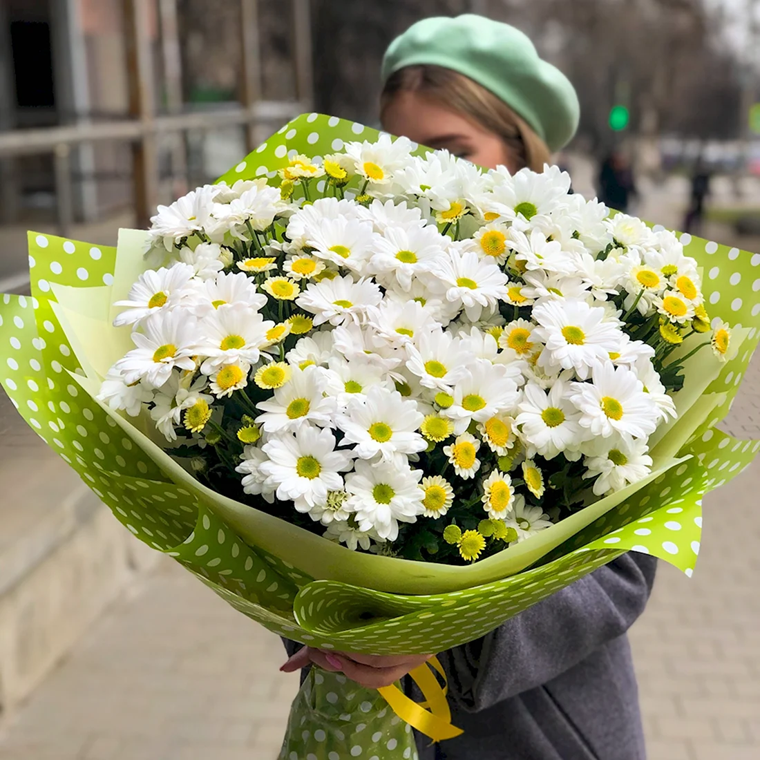Ромашковый букет хризантем