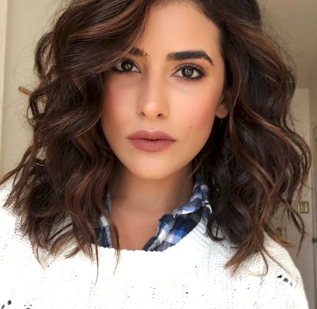 Sazan Hendrix кудри