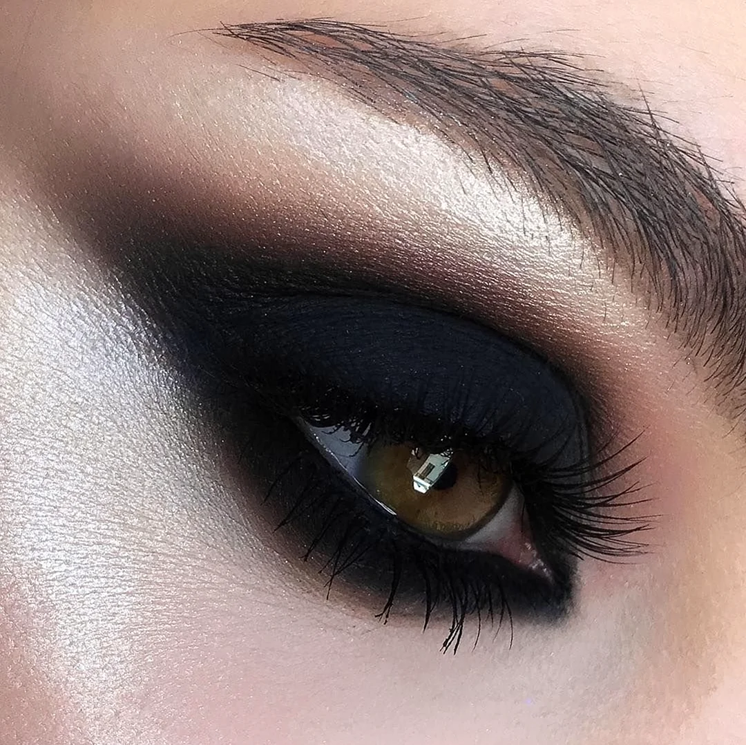 Smokie Eyes