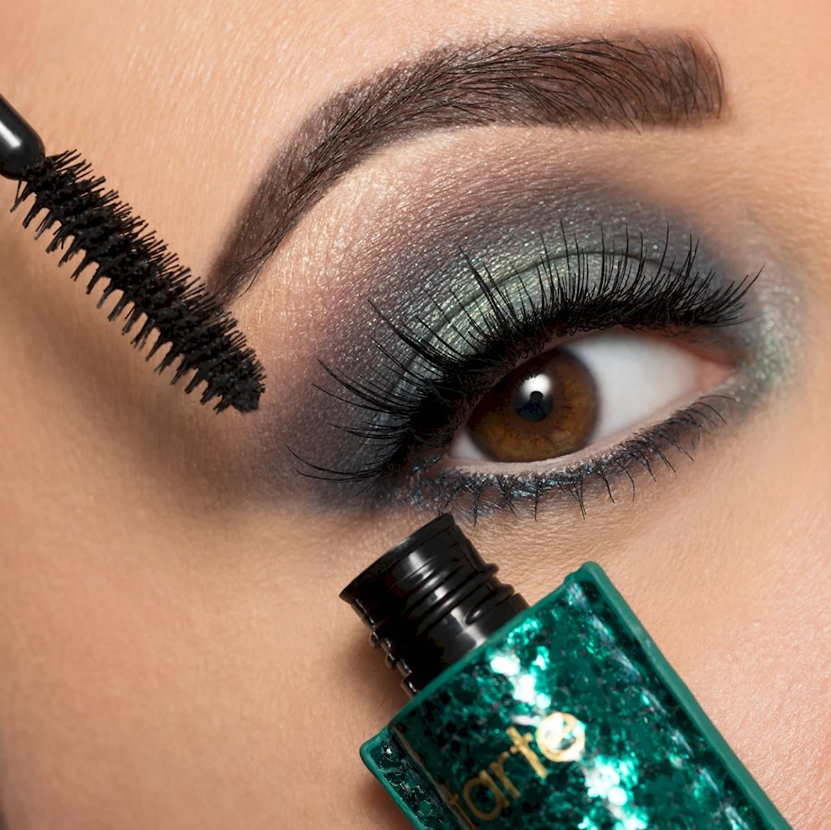 Tarte тушь для ресниц Limited-Edition Lights Camera Lashes 4-in-1 Mascara