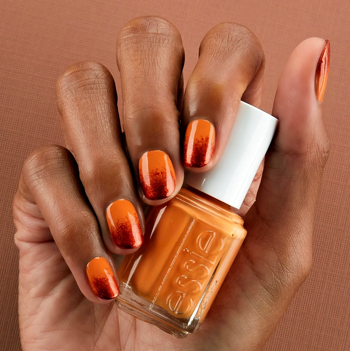 Терракотовый лак Essie