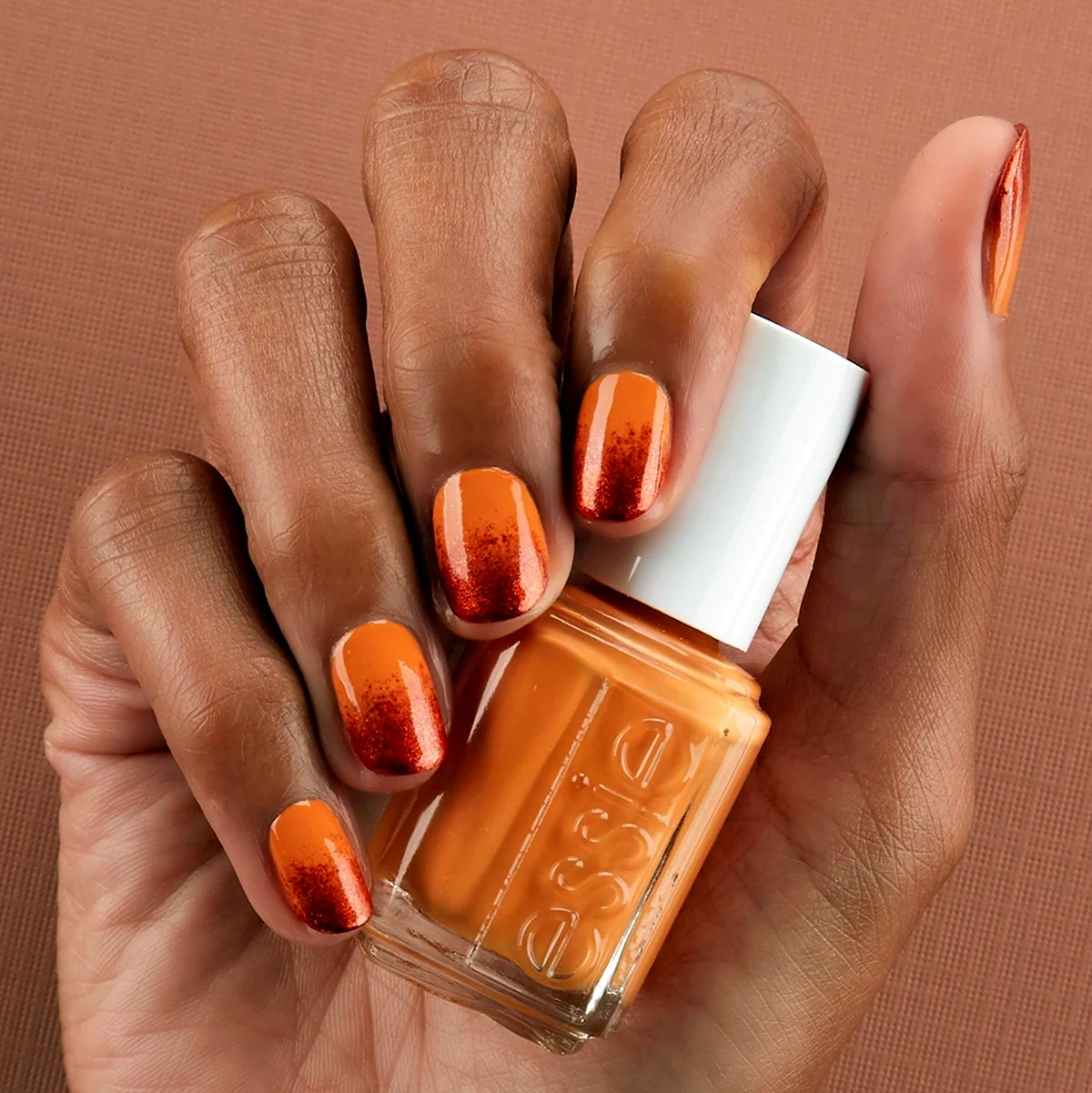 Терракотовый лак Essie