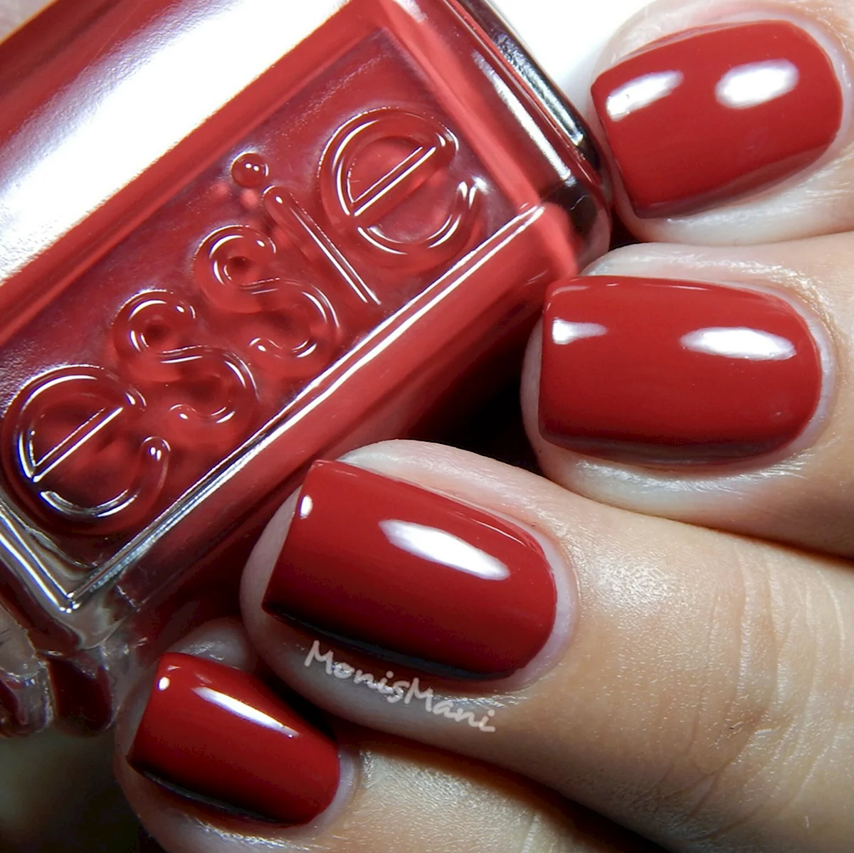 Терракотовый лак Essie
