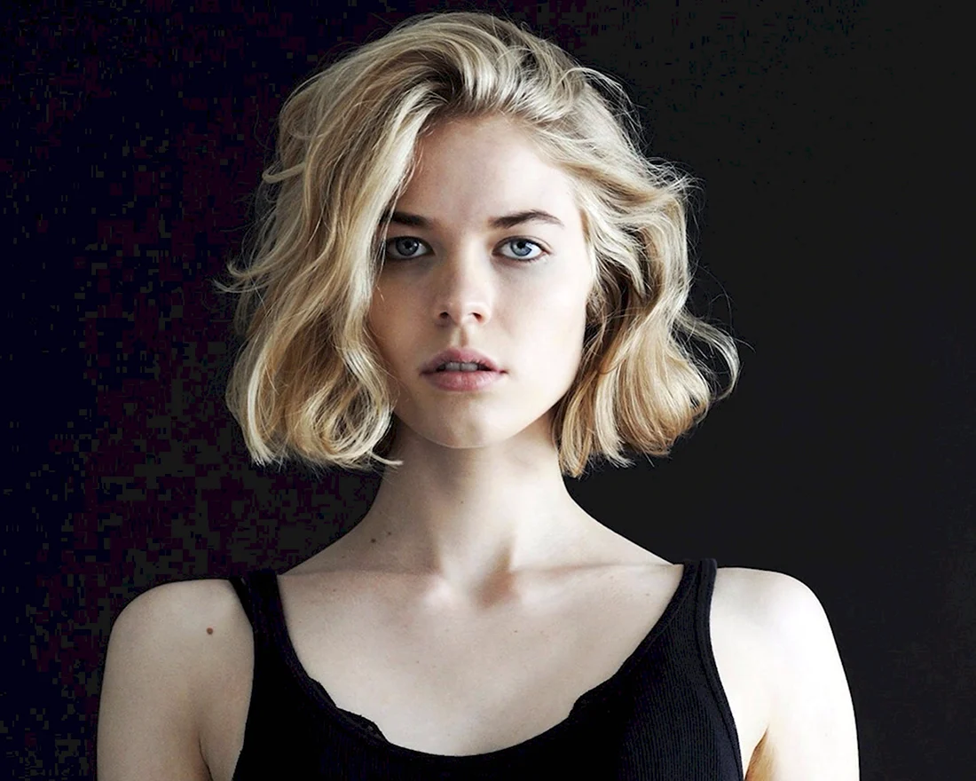 Wavy Bob
