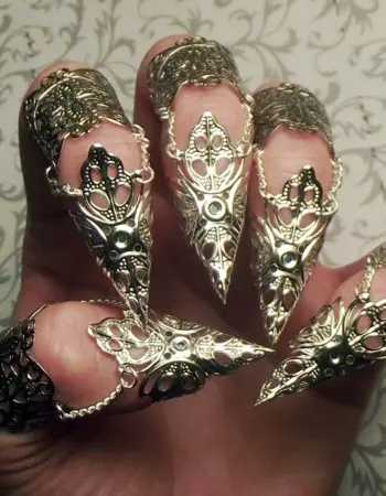 Железные ногти на пальцы