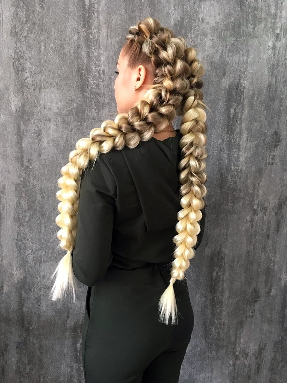 2 Длинные косы с канекалоном