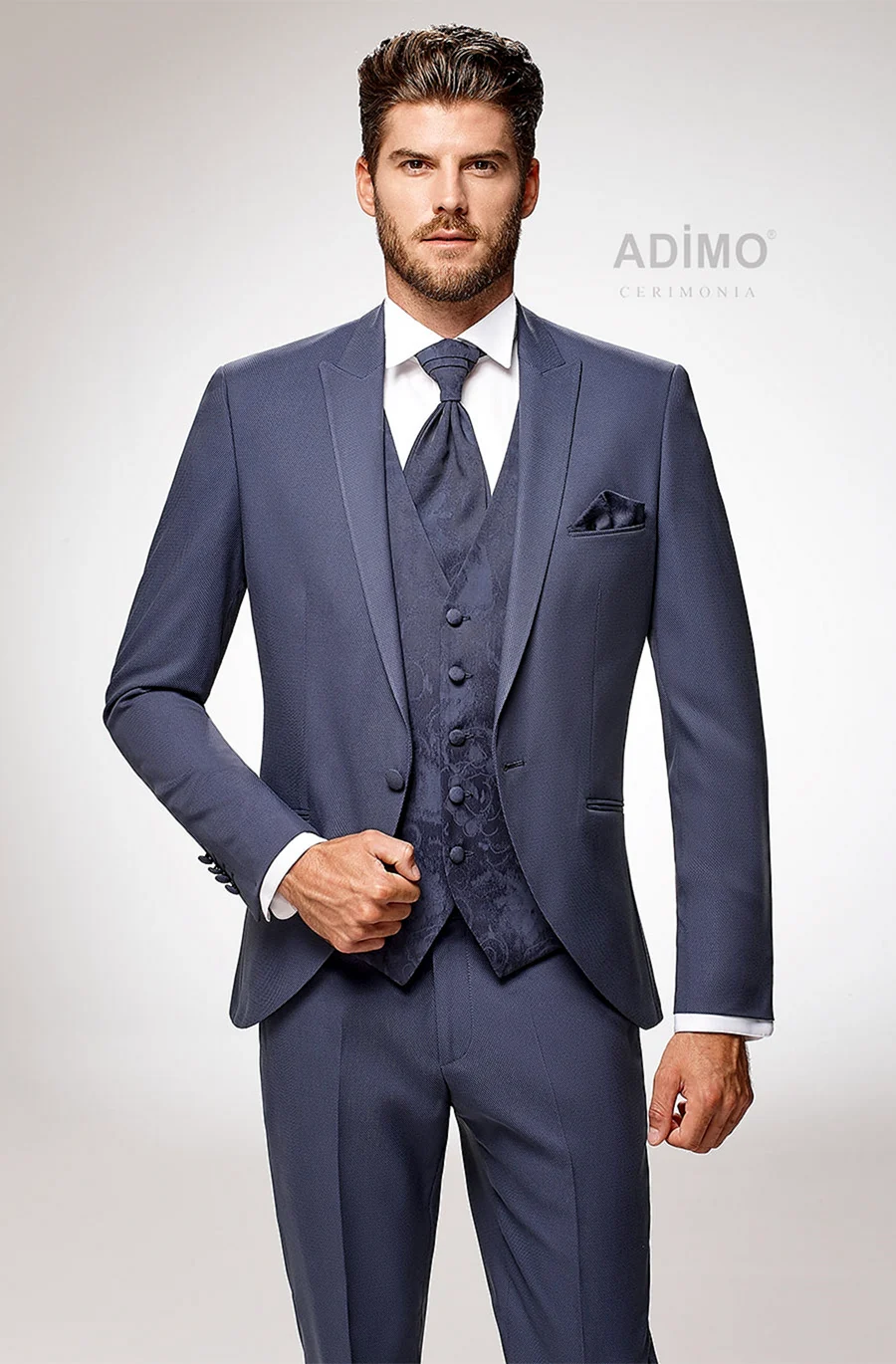 Adimo костюмы