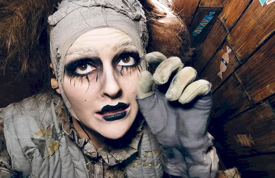 Alex Daniels
