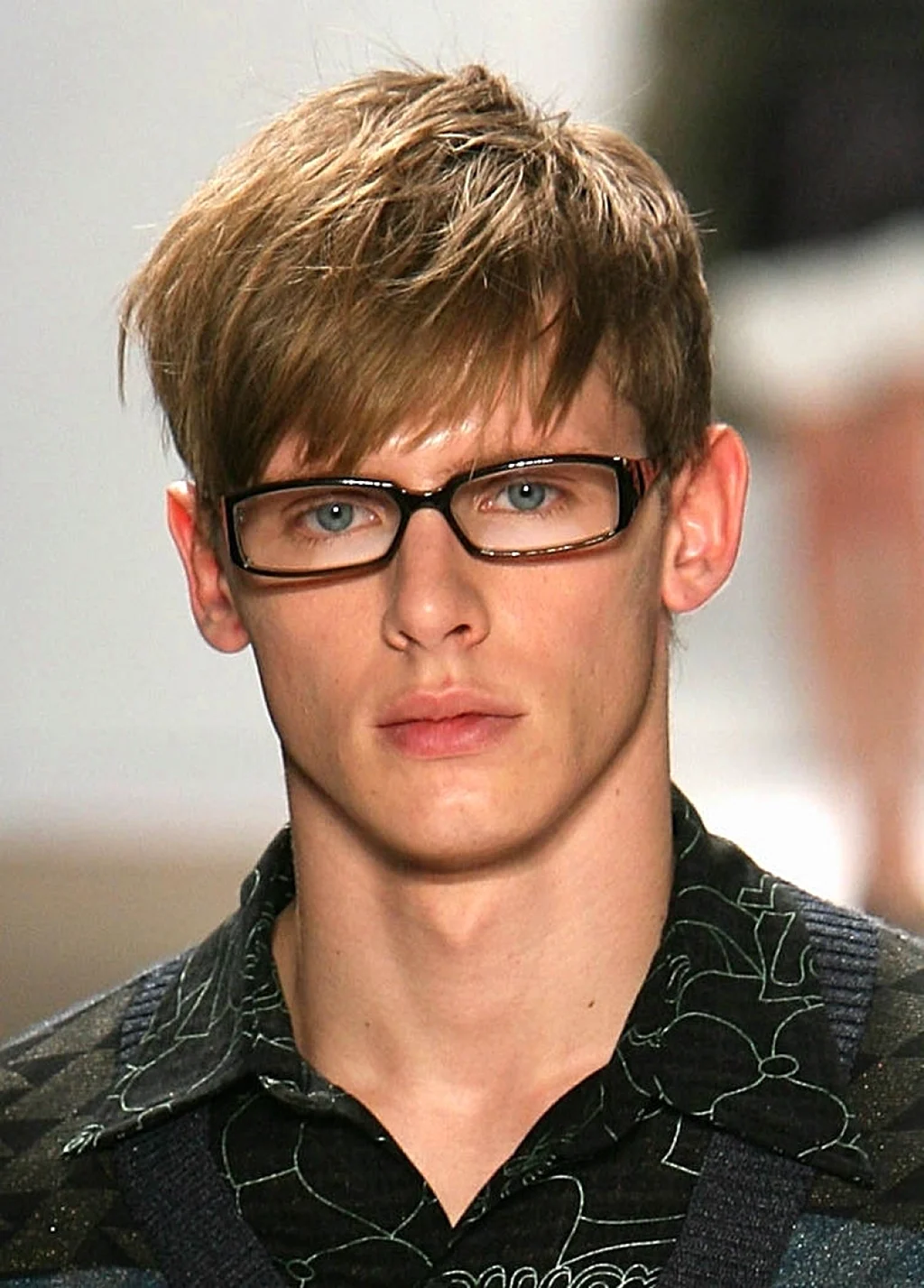 Angular Fringe стрижка мужская