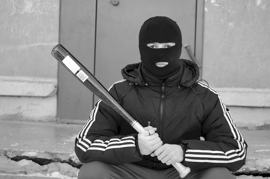 Бандит с битой