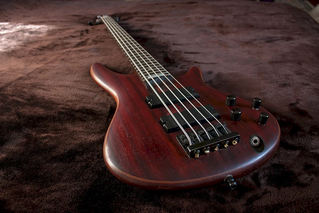 Бас гитара Ibanez