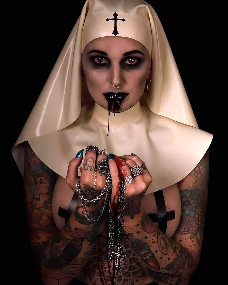 Beatriz Mariana монахиня