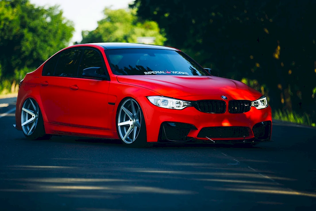 BMW m3 красная