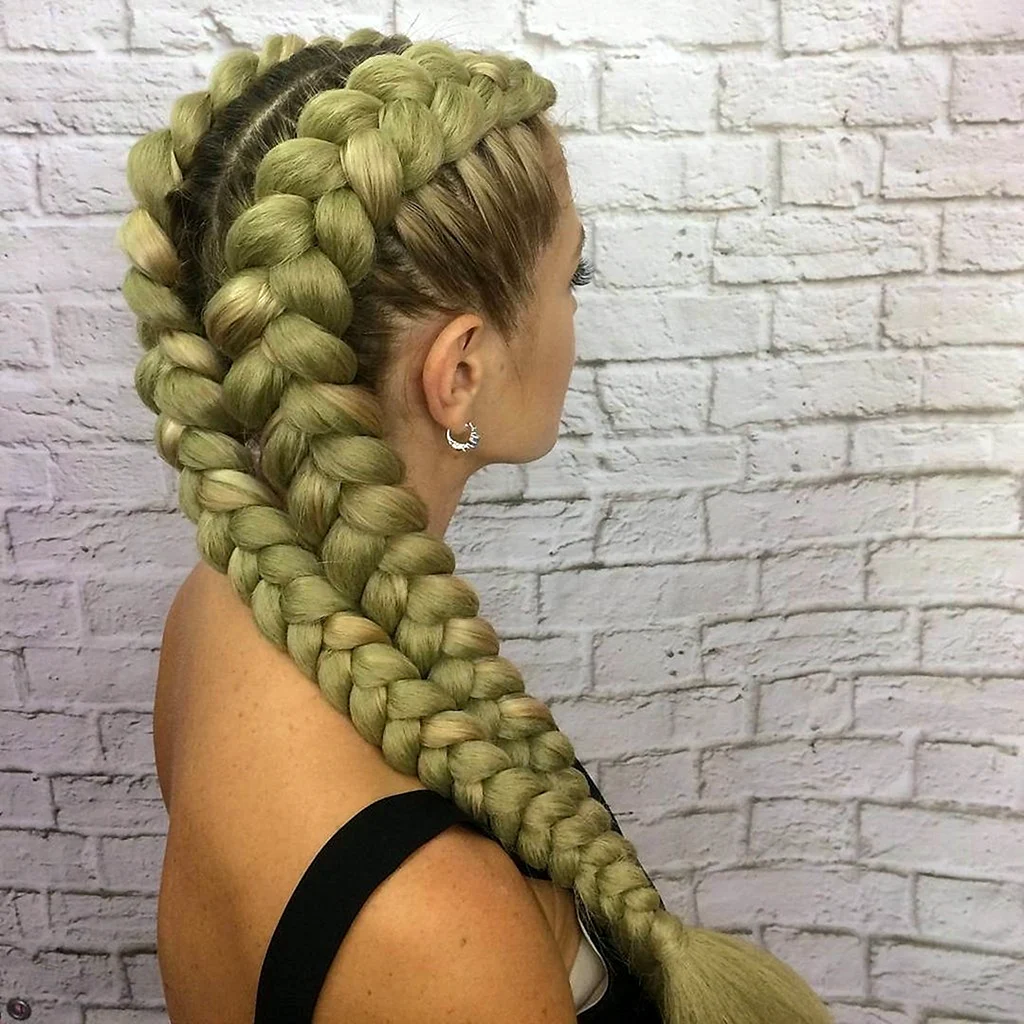 Боксерские косички с канекалоном