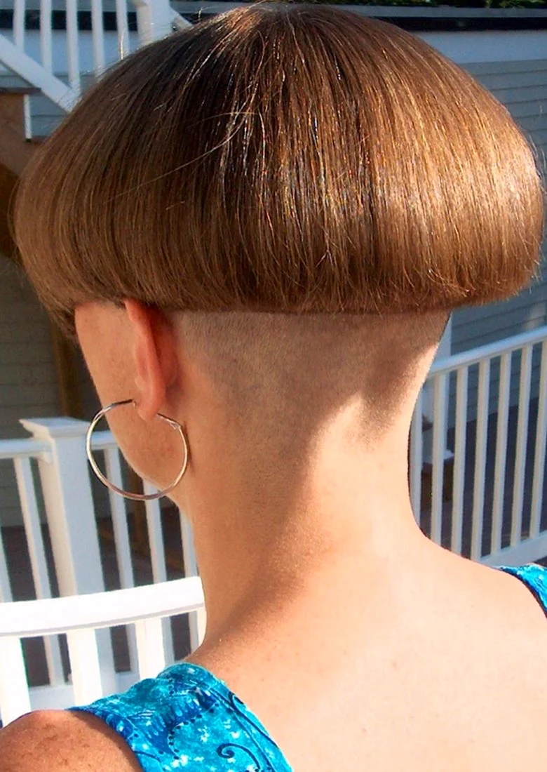 Bowl Cut стрижка