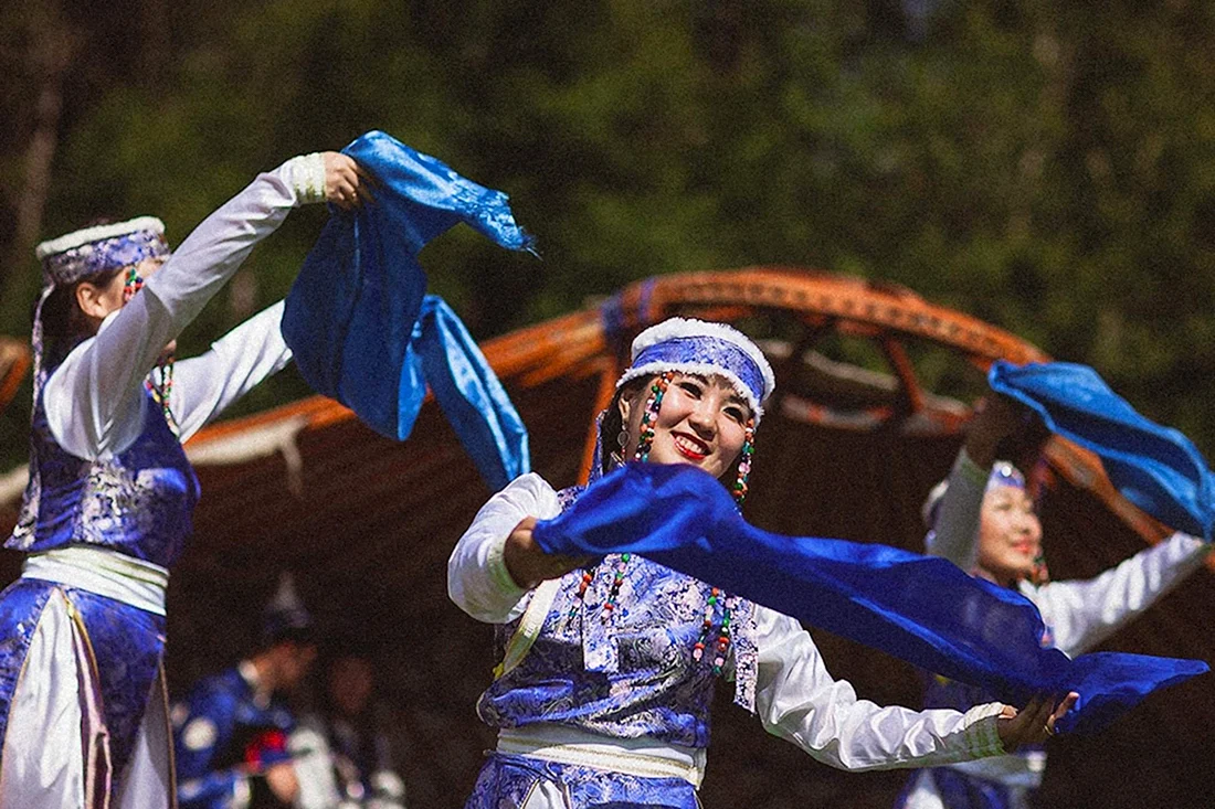 Бурятский хадак