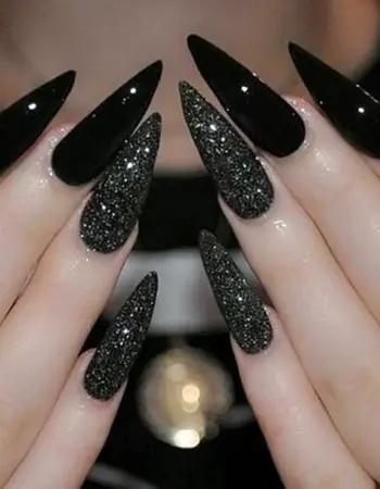 Черные ногти